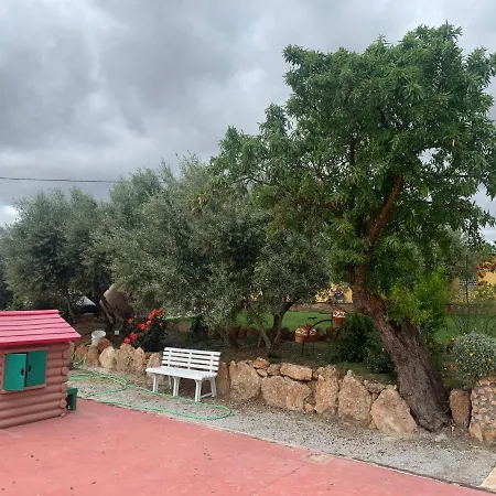 Cortijo Bustamante Kır Evi *