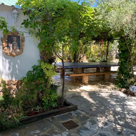 Casa rural Cortijo Bustamante *